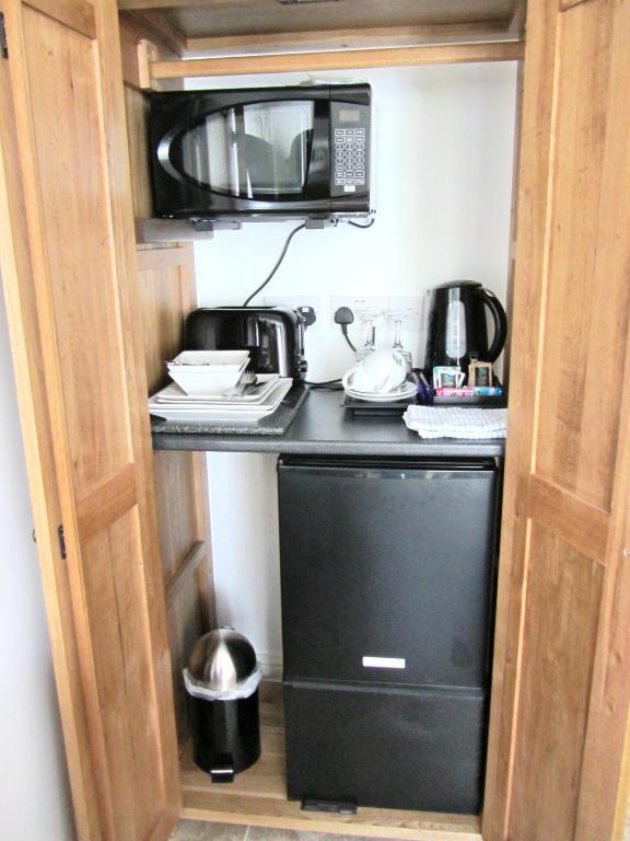 Junior King Suite with Sofa Bed,705928843:JPEG